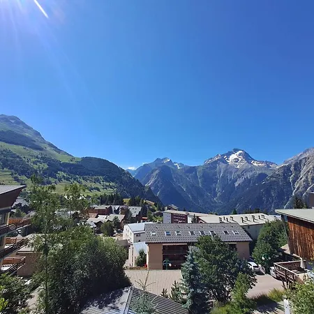 4 Pers. Aux Deux Alpes Avec Parking Et Vue Degagee - Fr-1-516-117 *