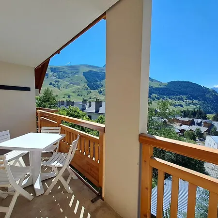 Apartment 4 Pers. Aux Deux Alpes Avec Parking Et Vue Degagee - Fr-1-516-117 *
